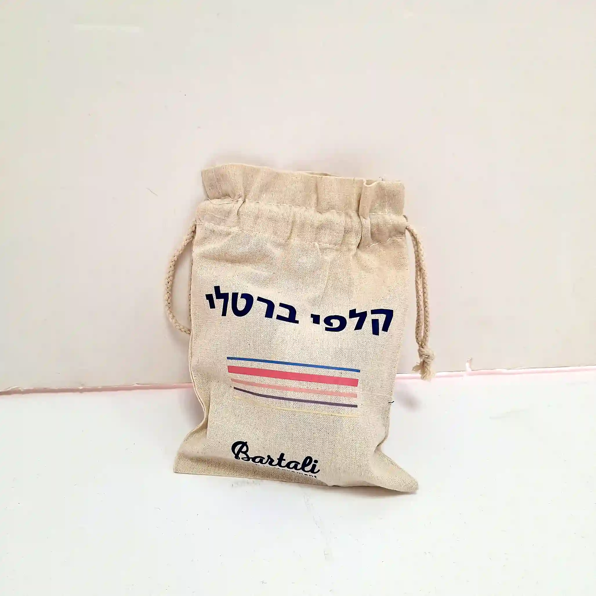 תמונה נוספת של תיק